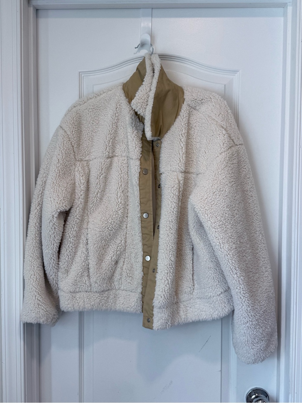 Universal Thread Cream Teddy Jacket with Tan Trim